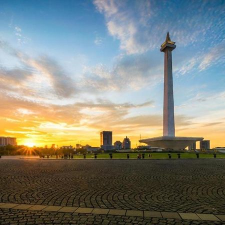 Hi Hotel Senen Yakarta Exterior foto